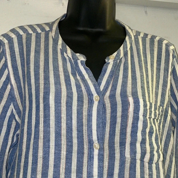 Lucky Brand Blue and White Striped Button Up - Picture 2 of 7